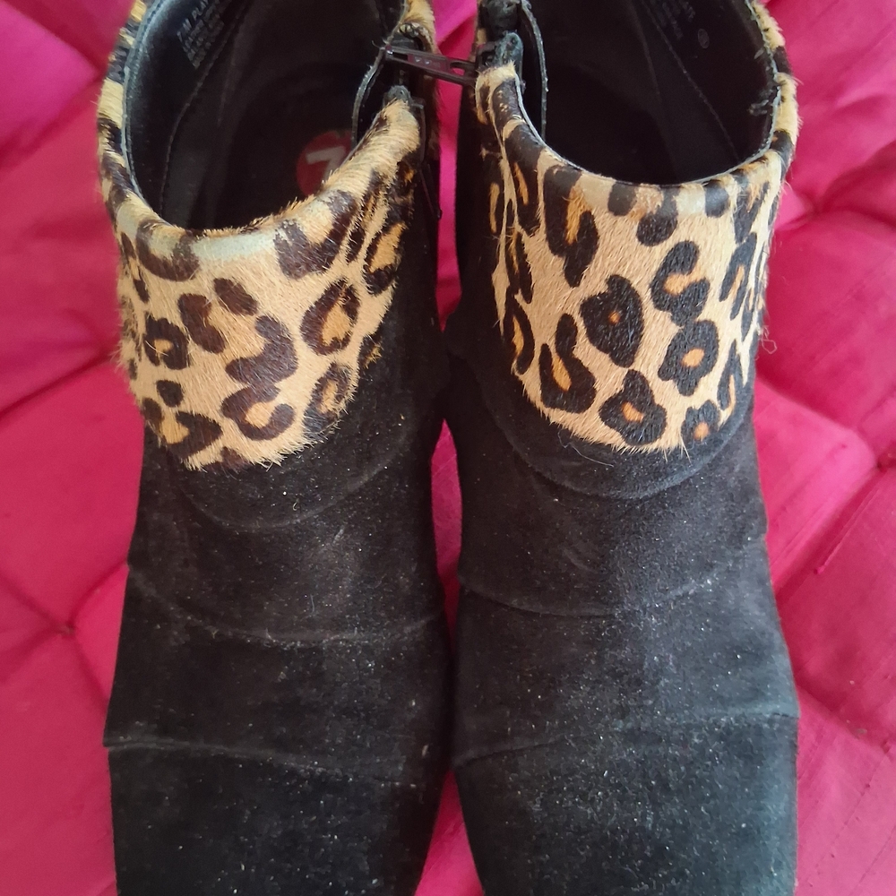 AEROSOLES Black and Leopard Ankle Boots